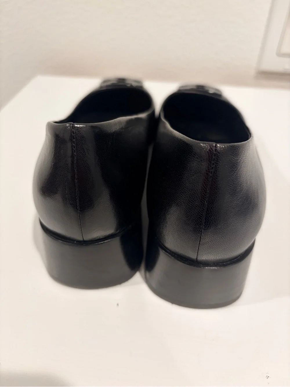 Tory Burch Black Leather Logo Square-Toe 1 inch heels